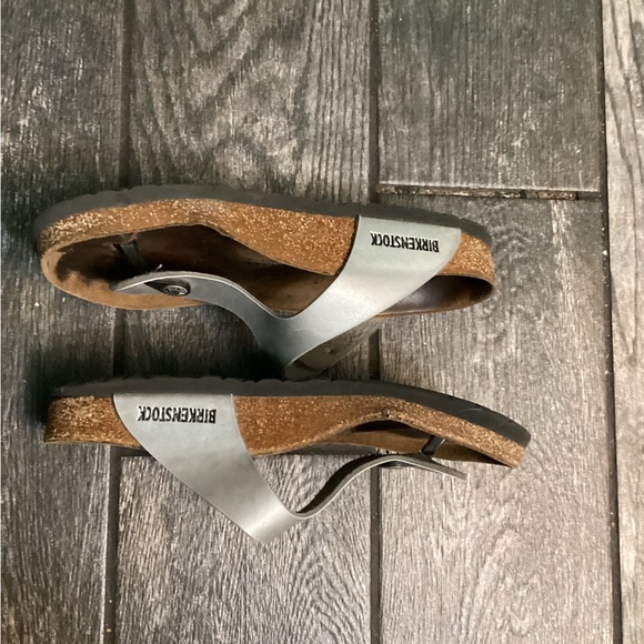 💥PRICE DROP💥 Gizeh Sandal - Picture 9 of 10